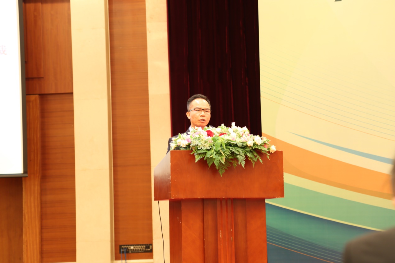 中國聯(lián)塑集團(tuán)控股有限公司副總裁賴志強(qiáng)